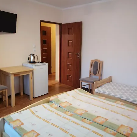 Δωμάτια σε οικογενειακή κατοικία Joanna