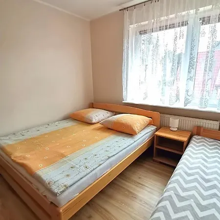 Δωμάτια σε οικογενειακή κατοικία Joanna